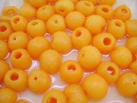 Canned loquat in syrup