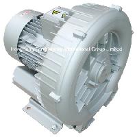 Vacuum blower