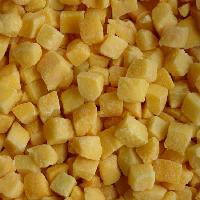 Frozen yellow peach dices