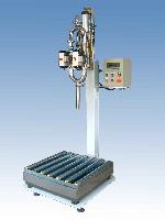 Oil drum filling machine