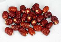 The  shelled  peanut clips the heart jujube