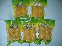 boils sweet corn cuts