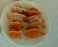 Medlar juice boiled dumplings