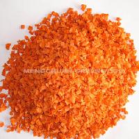 Dehydrated carrot cubes