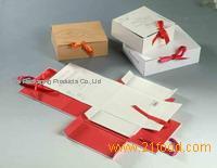 FOLDABLE GIFT BOXES