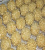  Deep - fried  Sesame Glutions Rice Balls
