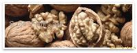 SHELLED WALNUTS