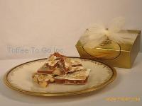 White Chocolate Macadamia Toffee 4oz Box