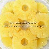 slice pineapple
