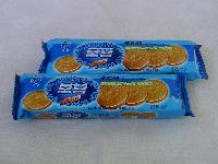 cream sandwich biscuit