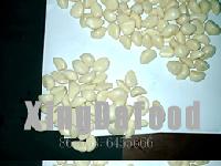 peeled garlic