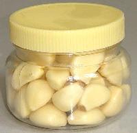 peeled garlic clove