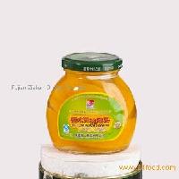 Canned yellow peach