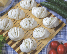 STEAMED TWISTED ROLL